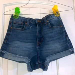 Celebrity Pink jean shorts. Girls/women size 7/28.